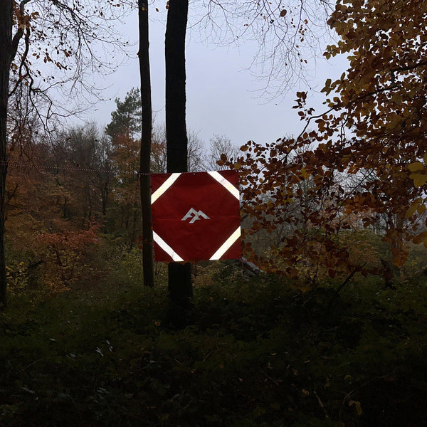 www.forestfundamentals.com Trail Utility Panels | Emergency Signalling Marker Panels Bushcraft UK