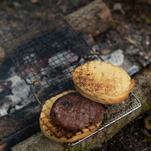 www.forestfundamentals.com Bushcraft Griddle / Grill TrailGrate™ (Folding) | Open-Fire Griddle / Grill Bushcraft UK